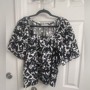 Black & White Floral Puff Sleeve Women’s Top
